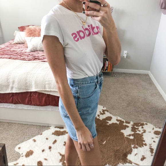 ADIDAS WHITE AND PINK FONT TEE - Picture 5 of 8